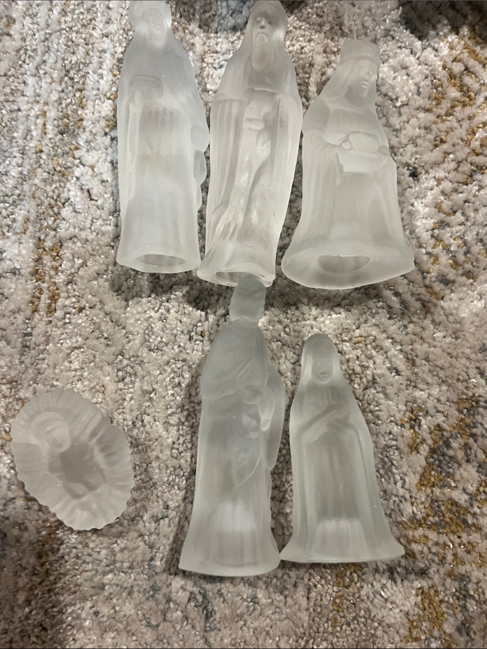 Vintage Frosted Glass Nativity Figurine Set - z29